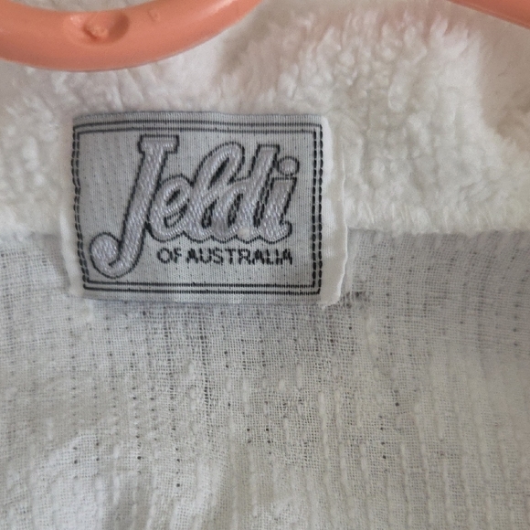 Classic White Hooded Terry Robe - Women’s Bathrobe - Picture 6 of 9